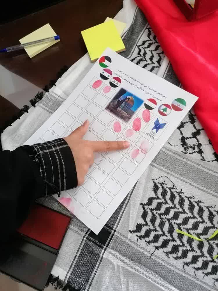 گزارشی از فعالیتهای داوطلبانه دانشجویان لبنانی در ایران؛ از تاسیس کانون سلام تا برگزاری نمایشگاه مقاومت+عکس