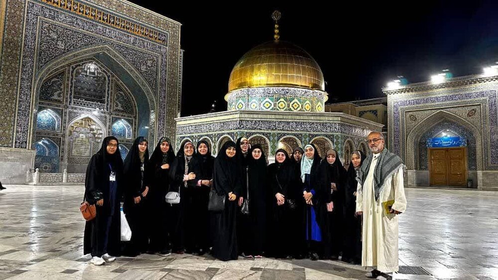 گزارشی از فعالیتهای داوطلبانه دانشجویان لبنانی در ایران؛ از تاسیس کانون سلام تا برگزاری نمایشگاه مقاومت+عکس