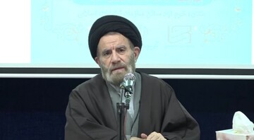 پیام نماینده ولی فقیه در لرستان به مناسبت روز معلم و روز کارگر
