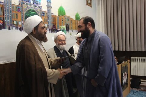 تصاویر / اختتامیه جشنواره علامه حلی مدرسه ای در مدرسه علمیه سفیران هدایت قزوین