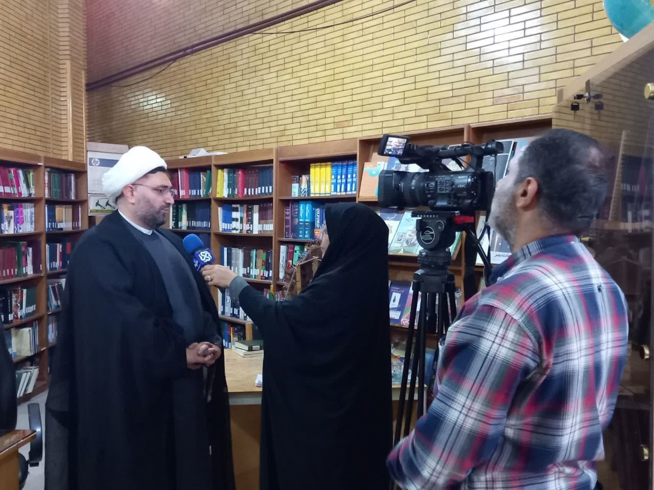 برگزاری بیش از ۳۰۰ برنامه همزمان با هفته کتاب‌خوانی در لرستان