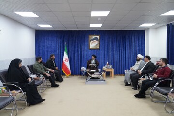 تصاویر / نشست برگزاری جلسه با موضوع بنیان خانواده