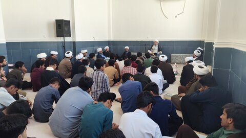 تصاویر/ بازدید مسئول دبیرخانه شورای عالی حوزه‌های علمیه از مدرسه علمیه حضرت امیرالمومنین (ع) سندرک