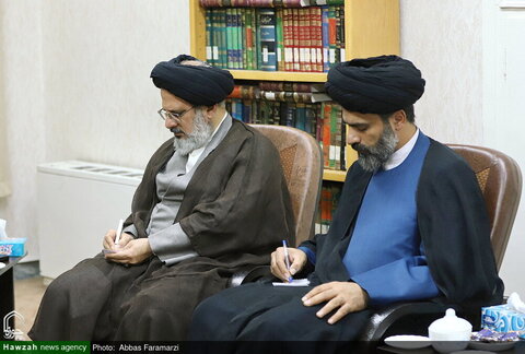Photos/ La rencontre du chef des savants sunnites irakiens avec l'Ayatollah Arafi
