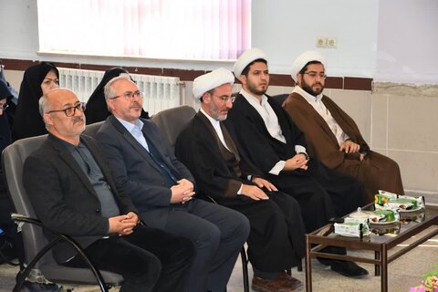 تصاویر/  اولین همایش مدارس مجری طرح تربیتی امین شهرستان سلماس