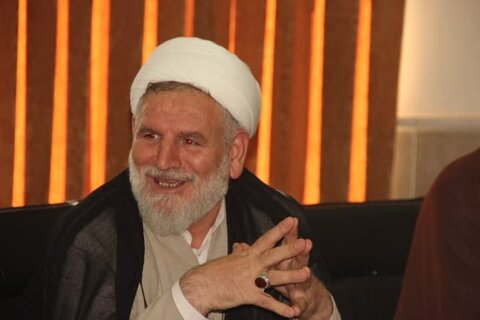 تصاویر / نشست مدیر حوزه علمیه استان قزوین با اساتید سطوح عالی مدارس علمیه قزوین