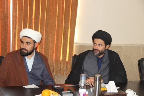 تصاویر / نشست مدیر حوزه علمیه استان قزوین با اساتید سطوح عالی مدارس علمیه قزوین