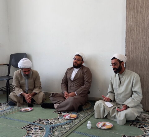 تصاویر/ بازدید مدیر و معاونان حوزه علمیه کاشان از مدرسه علمیه امام موسی(ع) برزک