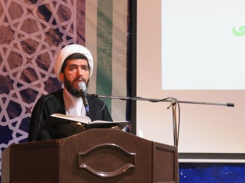 تصاویر/ محفل انس با قرآن کریم در تکاب