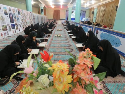 تصاویر/ محفل انس با قرآن کریم در تکاب