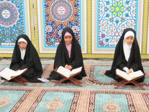 تصاویر/ محفل انس با قرآن کریم در تکاب