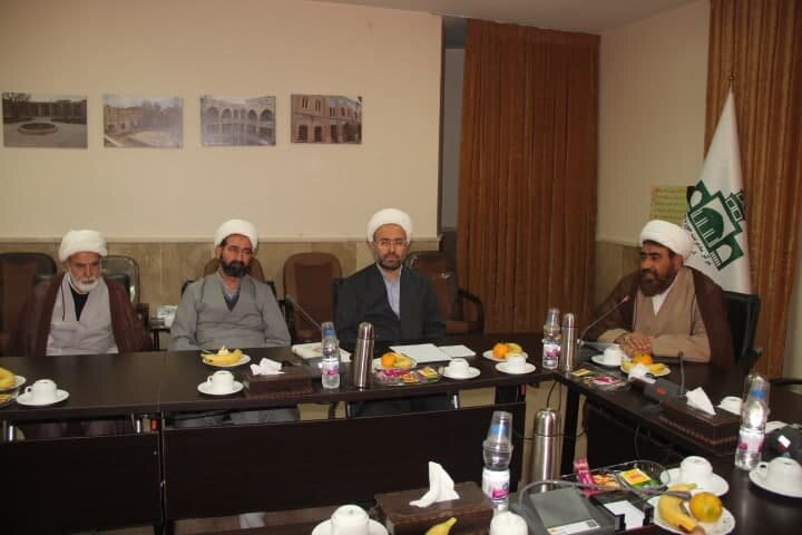 فیلم | نشست مدیر حوزه علمیه استان قزوین با اساتید سطوح عالی مدارس علمیه