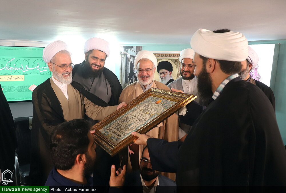 مثبت اور مؤثر پیغام کی منتقلی حکمت اور مناسب سلیقہ کے ساتھ ہونی چاہئے