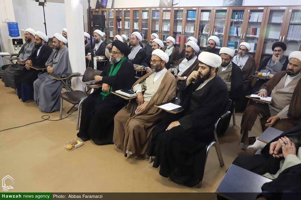 ترویج مبانی اندیشهای امامین انقلاب خط بطلانی بر فتنهها است / جریان سازی مبانی فکری امامین انقلاب در مدارس علمیه