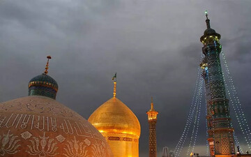 جشن میلاد حضرت زهرا(س) به زبان‌های عربی و اردو در حرم بانوی کرامت