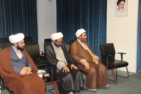 تصاویر / دیدار رئیس مرکز نخبگان حوزه های علمیه کشور با نماینده ولی فقیه در استان قزوین