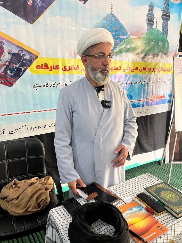 मदरसा अल-कुरान, मेरगुंड, बडगाम के तत्वावधान में शहीदों की जीवनी शीर्षक पर एक वार्षिक कार्यशाला का आयोजन