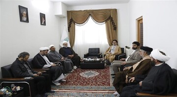 مدرسه فجرانه با تکیه بر شخصیت علمی امام خمینی(ره) دایر شود