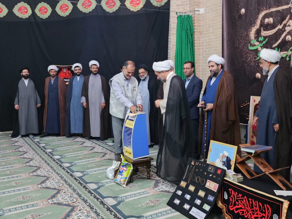 کمک و توجه به شئونات دیگران، بخش عمدهای از اسلام است