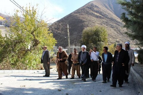 تصاویر/ دیدار نماینده ولی فقیه در کردستان از روستای آویهنگ