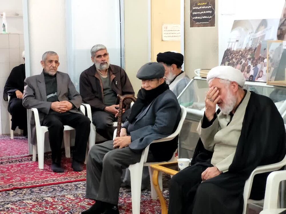 آئین سوگواری شهادت فاطمه(س) در بیت آیتالله مدنی(ره) کاشان برگزار شد آئین سوگواری شهادت فاطمه(س) در بیت آیتالله مدنی(ره) کاشان برگزار شد
