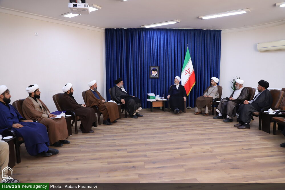 حوزہ علمیہ کی بنیاد اور استحکام استاد کے وجود پر ہے