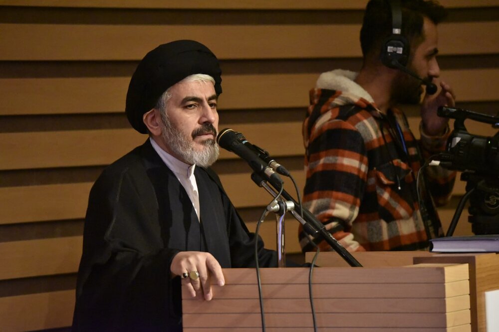 علم با عمل کردن، پایدار میماند