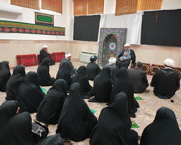 تصاویر/ دیدار نماینده آیت‌الله یعقوبی با مسئولان حوزه علمیه کاشان و طلاب مدرسه علمیه زینبیه(س)