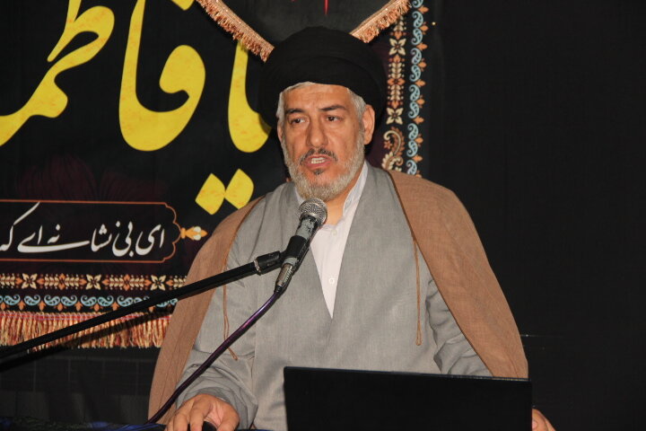 تفکر نظام حوزه بر پایه تألیف و پژوهش است