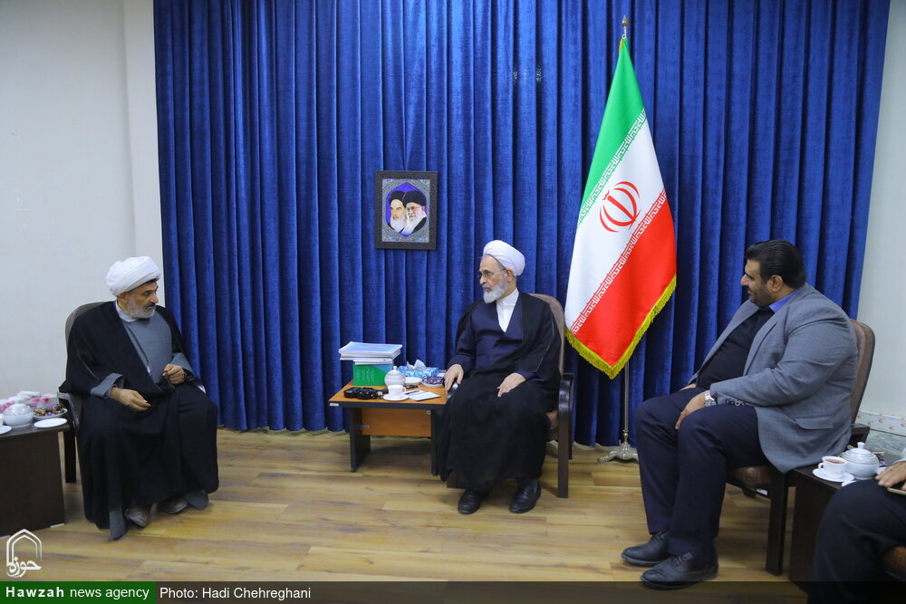 زمینه توسعه اندیشه اسلام ناب و انقلاب اسلامی در دنیا بی نهایت است / بهرهبرداری ما از این فرصت کم است