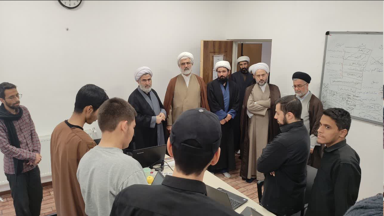 معاون پژوهش حوزههای علمیه از مجتمع حوزوی مشکات بازدید کرد + عکس