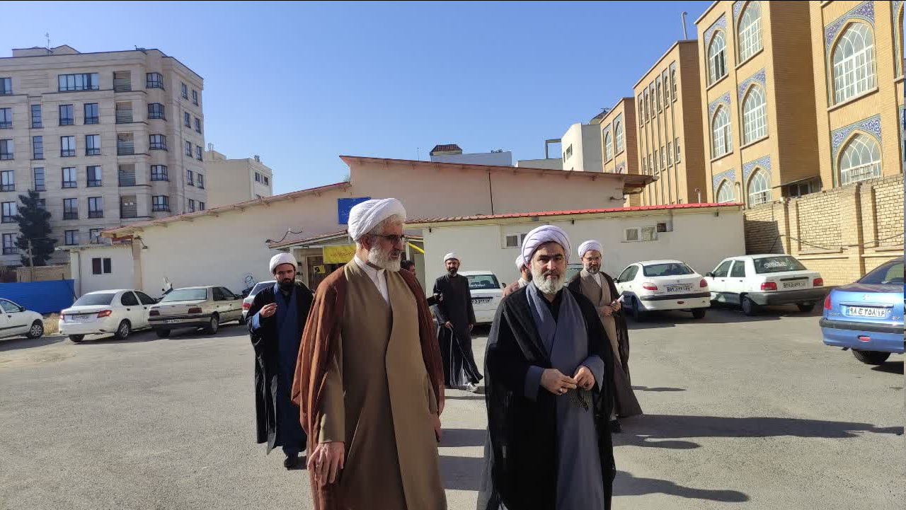 معاون پژوهش حوزههای علمیه از مجتمع حوزوی مشکات بازدید کرد + عکس