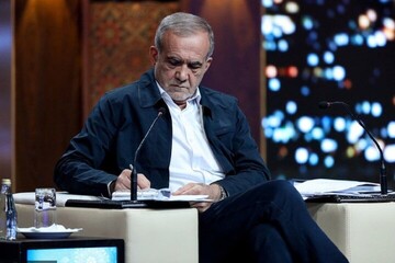 پیام تسلیت دکتر پزشکیان در پی درگذشت مادر ۳ شهید دفاع مقدس