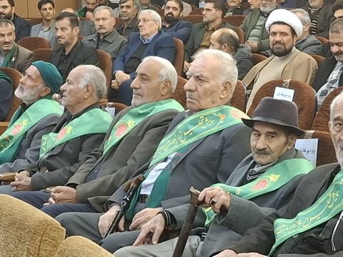 تصا.یر/ دومین همایش تجلیل از پیرغلامان حسینی درکاشان