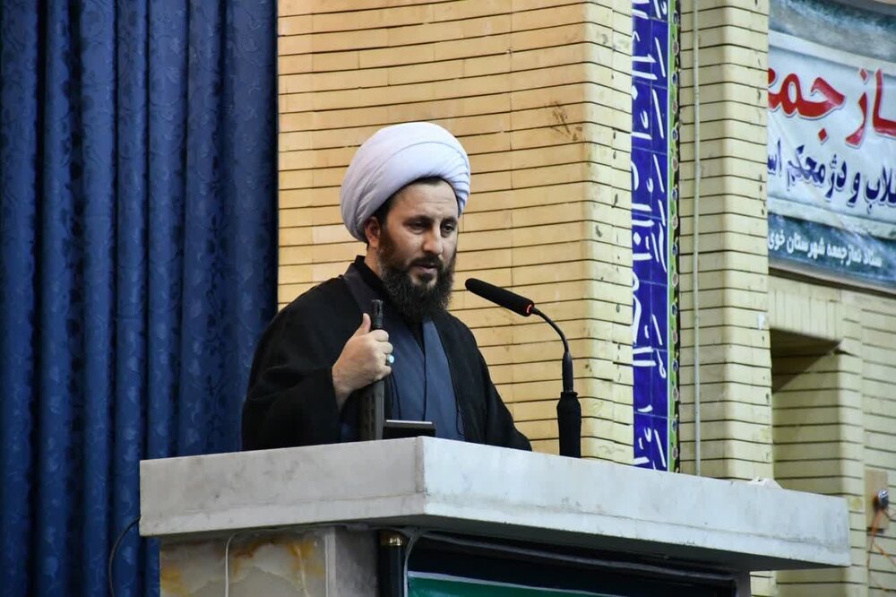 امام جمعه خوی: تحقق انقلاب اسلامی به برکت حوزه علمیه قم است