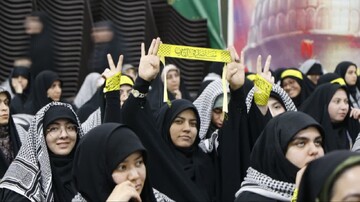 تصاویر/ اجتماع دانشجویان و طلاب بسیجی کشور در حرم مطهر امام خمینی(ره)