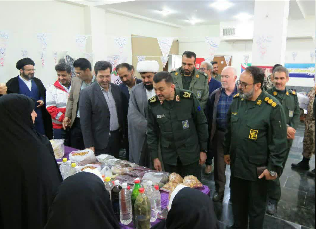 امروز در جبهه مقاومت با مکتب و الگوی بسیج ایستادگی میکنند