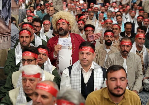 تصاویر/ دیدار هزاران نفر از بسیجیان سراسر کشور با رهبر معظم انقلاب