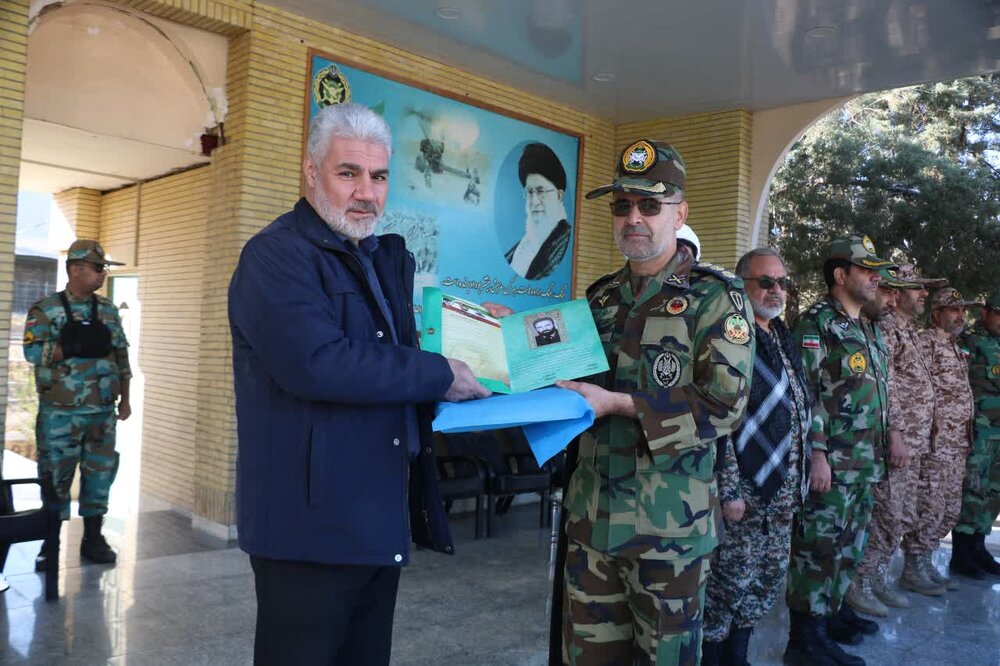 روحیه جهادی، آرمانگرایانه و اثرگذار از شاخصه های بسیج است