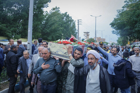 تصاویر/ استقبال بوشهری‌ها از پیکر مطهر شهدای گمنام