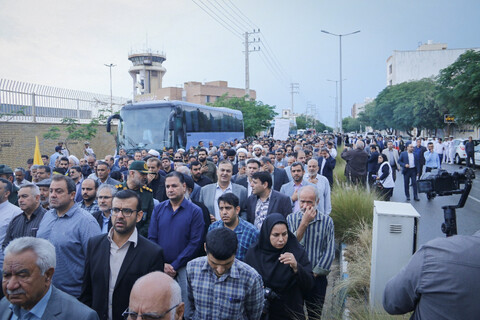 تصاویر/ استقبال بوشهری‌ها از پیکر مطهر شهدای گمنام