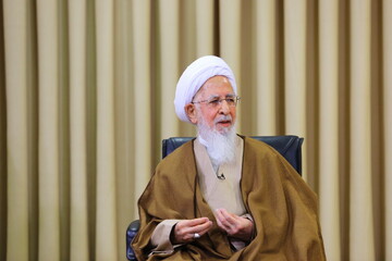 رعایت حقوق همسایگان واجب است