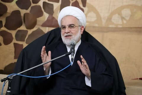 تصاویر/ مراسم عزاداری ایام شهادت حضرت فاطمه (س) در مسجد جامع شهر سریش آباد