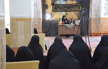 فیلم| از مواردی که ما را در جهاد تبیین تقویت می‌کند انس با بیانات رهبری است