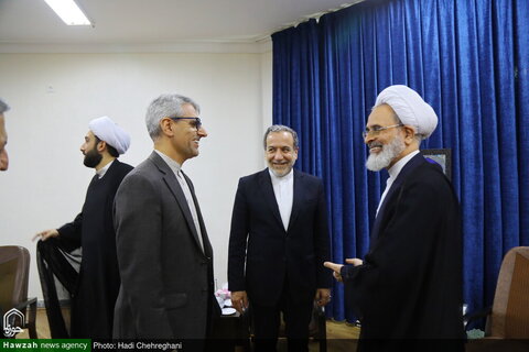 Photos/ Rencontre du ministre iranien des Affaires étrangères avec l'ayatollah Arafi