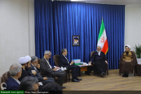 Photos/ Rencontre du ministre iranien des Affaires étrangères avec l'ayatollah Arafi