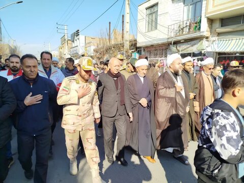 تصاویر/ تشییع پیکر پاک و مطهر شهید گمنام دوران دفاع مقدس در پلدشت