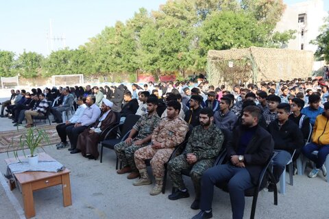 تصاویر/ تشییع شهید گمنام بر روی دستان دانش آموزان عالیشهر