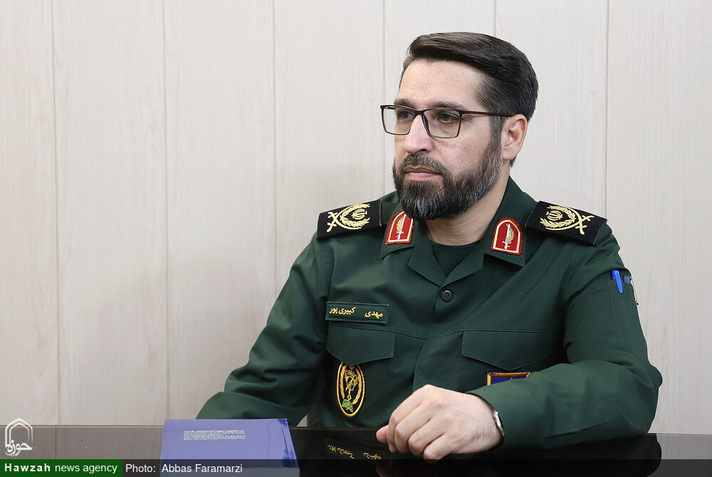 ارائه مفهوم عمیق بسیج در کلام مقام معظم رهبری، بهانه نگارش «معجزه دوم» / هر کسی دغدعه دین و انقلاب و کشور را دارد بسیجی است