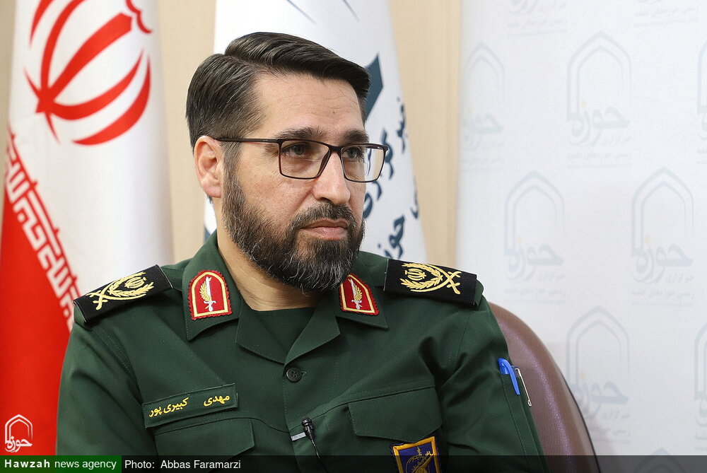 ارائه مفهوم عمیق بسیج در کلام مقام معظم رهبری، بهانه نگارش «معجزه دوم» / هر کسی دغدعه دین و انقلاب و کشور را دارد بسیجی است